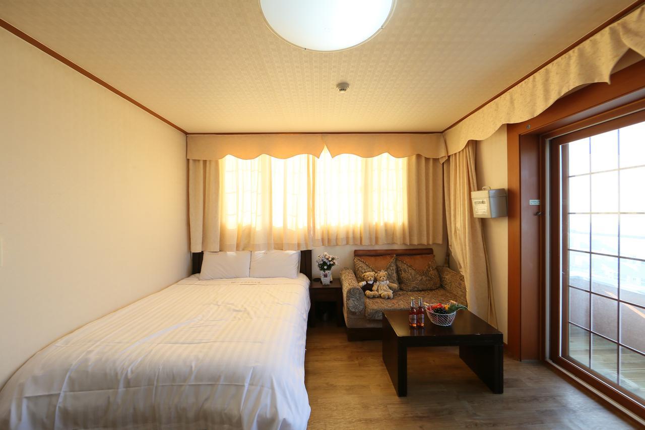 Oceanview Resortel Boryeong Exterior photo